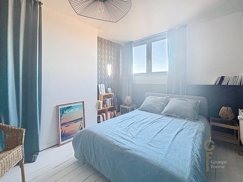 Maison - 210 m² - 6 pièces