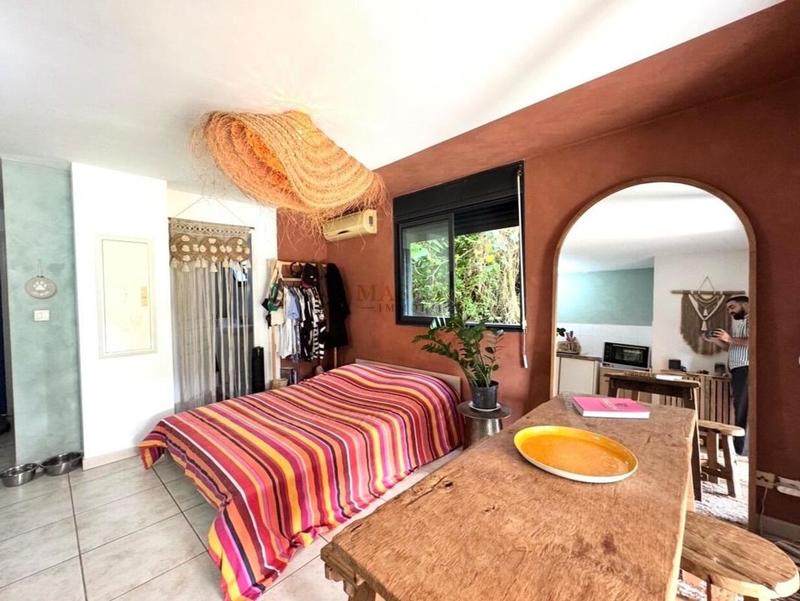 Appartement ancien - 35 m² - 1 pièce