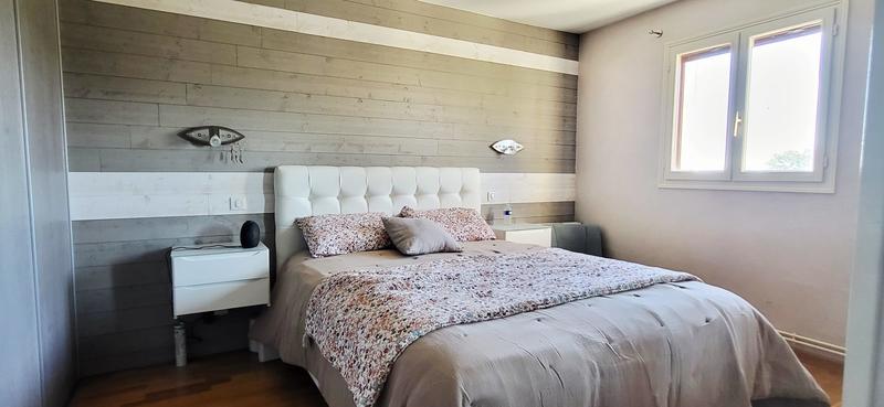 Maison traditionnelle - 166 m² - 6 pièces