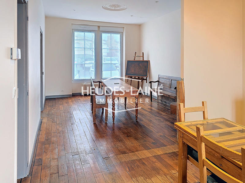 Maison - 215 m² - 7 pièces