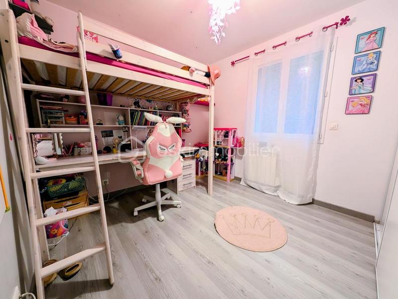 Pavillon - 100 m² - 5 pièces