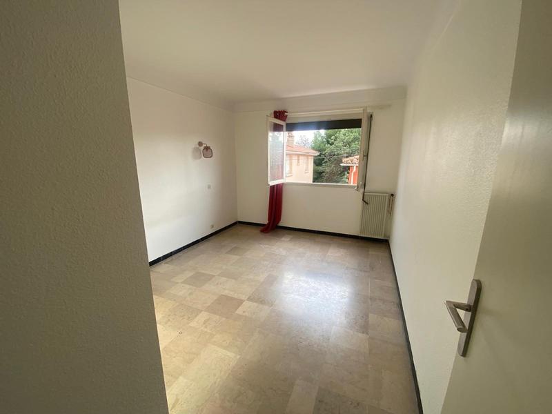 Appartement - 110 m² - 5 pièces