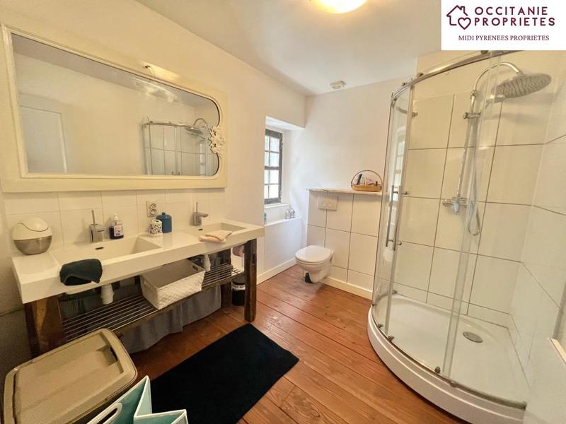 Maison de maîtres - 585 m² - 20 pièces