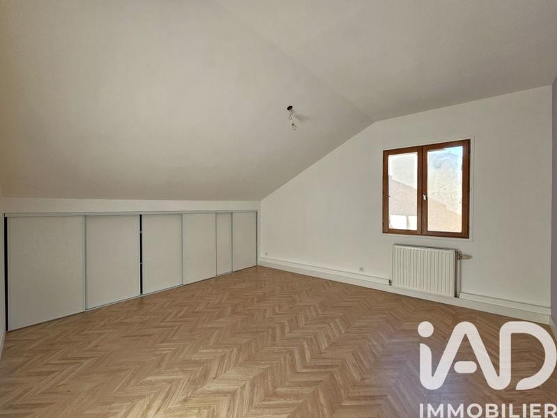 Maison - 111 m² - 6 pièces