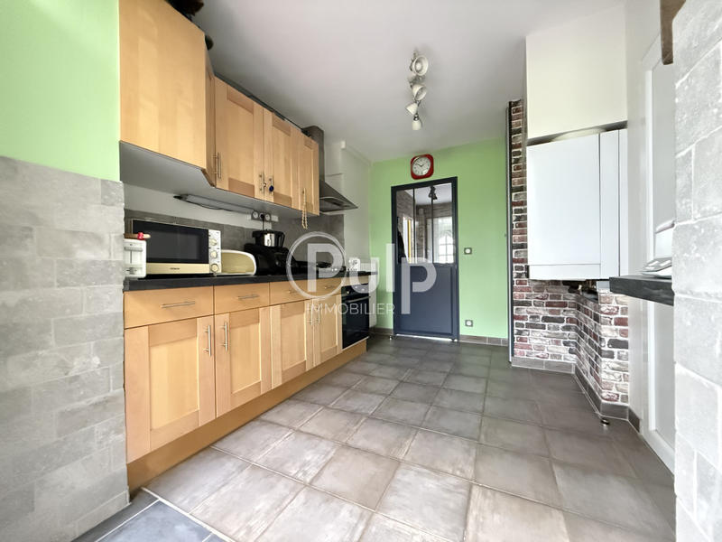 Maison - 121 m² - 6 pièces