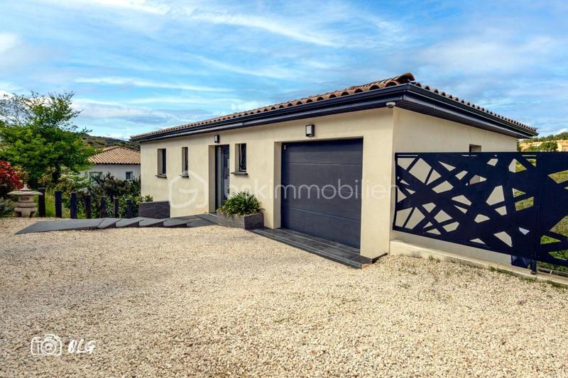 Maison - 208 m² - 6 pièces