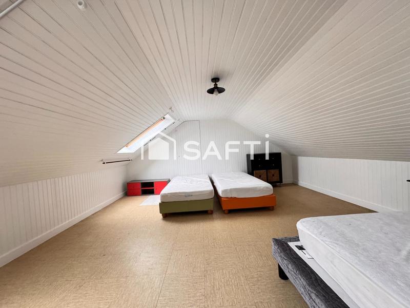 Maison - 121 m² - 7 pièces