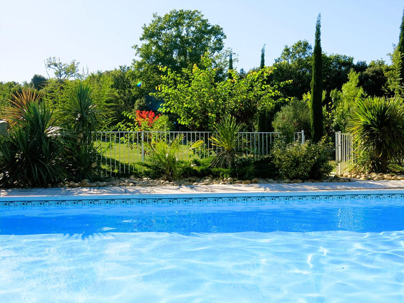 Maison - 242 m² - 7 pièces