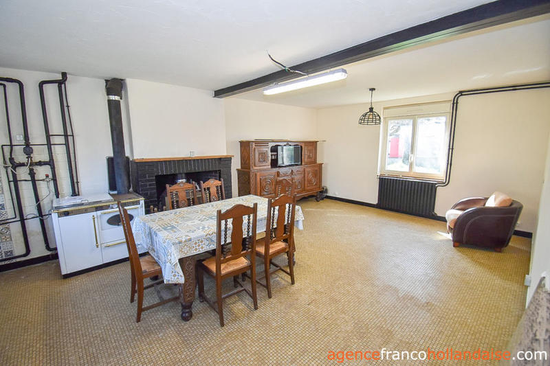 Maison - 152 m² - 8 pièces
