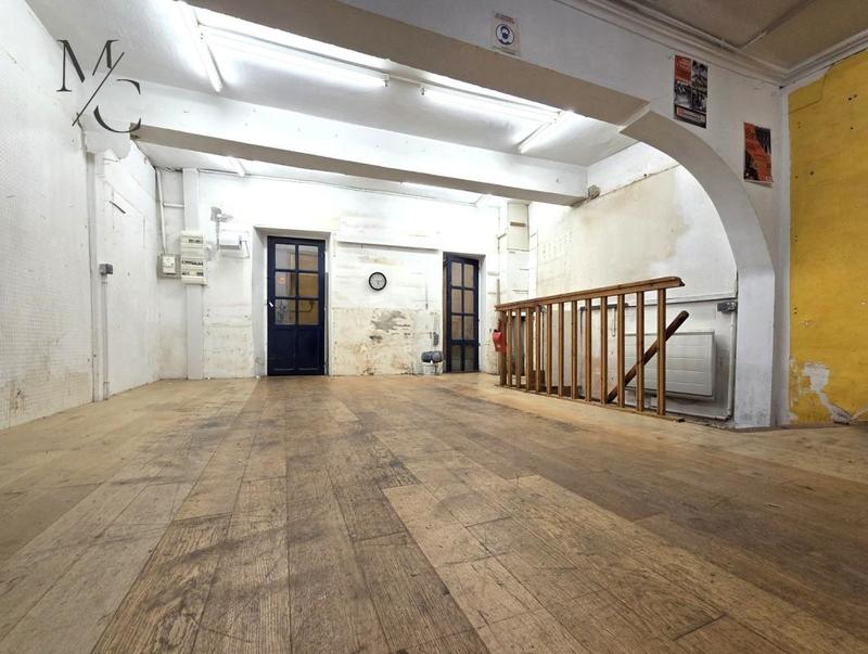 Local commercial - 80 m² - 5 pièces