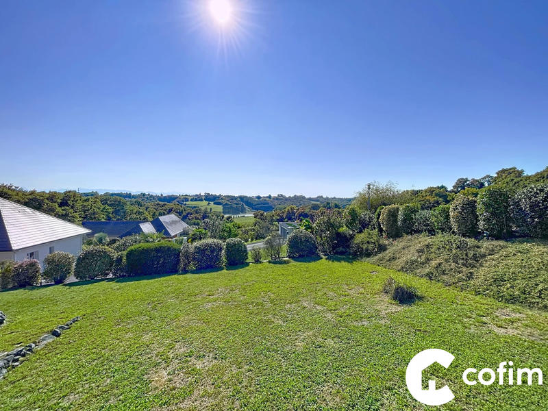 Maison - 180 m² - 7 pièces