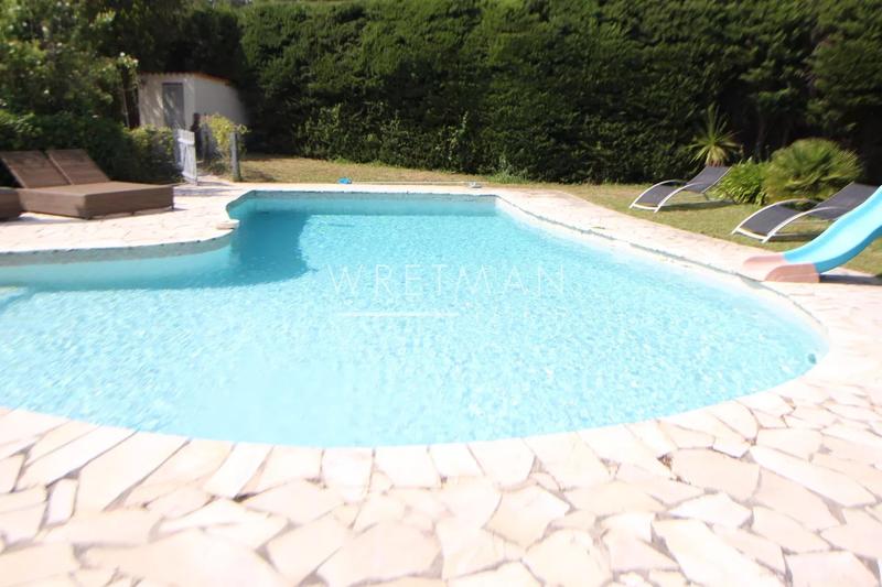 Villa - 218 m² - 7 pièces