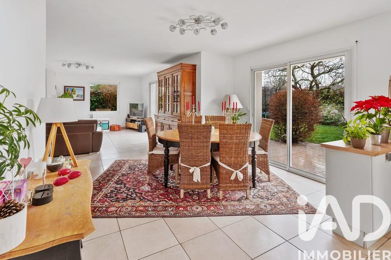 Maison - 166 m² - 6 pièces