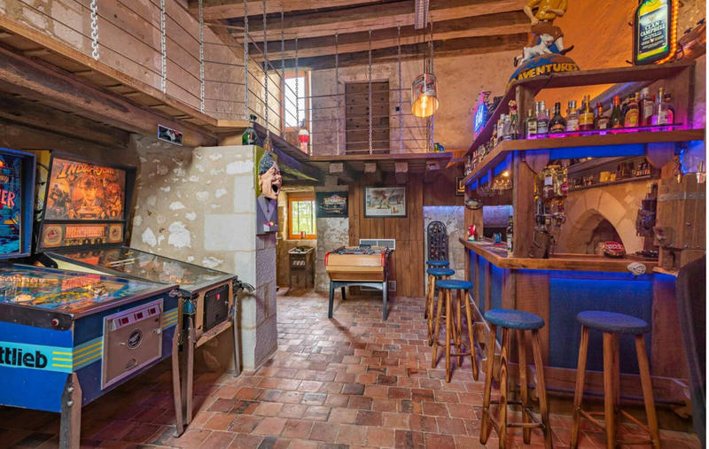 Château - 667 m² - 10 pièces