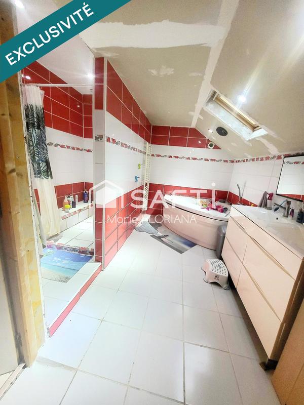 Appartement - 140 m² - 5 pièces