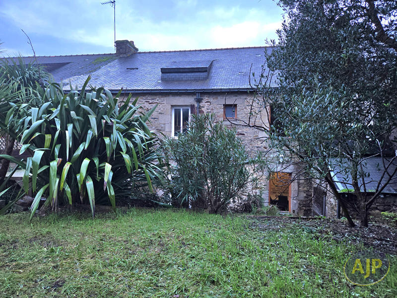 Maison - 150 m² - 7 pièces