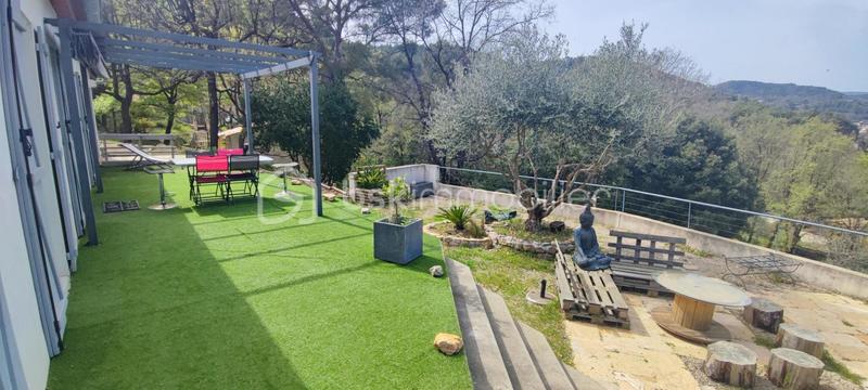 Villa - 104 m² - 4 pièces