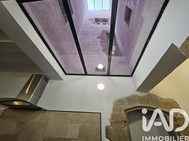 Maison - 250 m² - 8 pièces