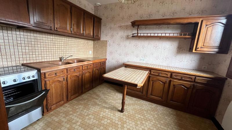 Maison - 80 m² - 5 pièces