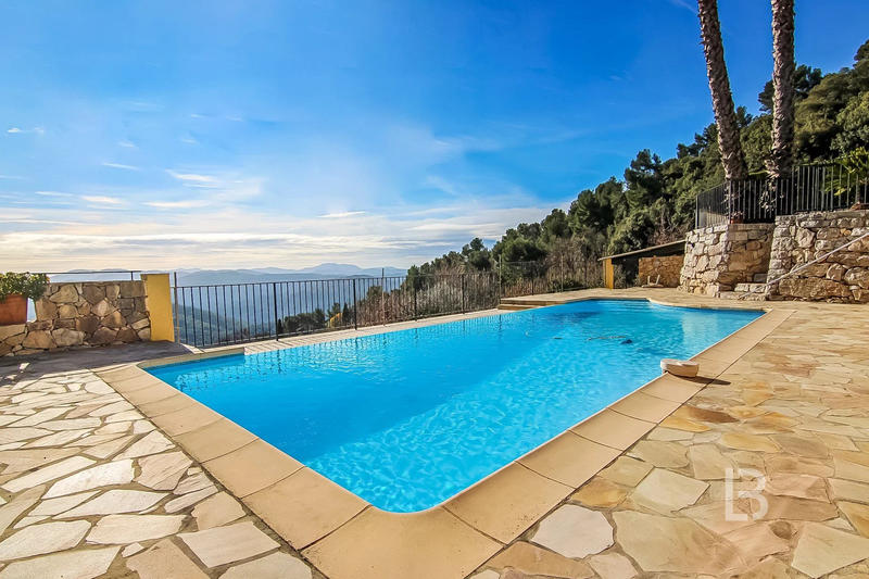 Maison - 155 m² - 5 pièces