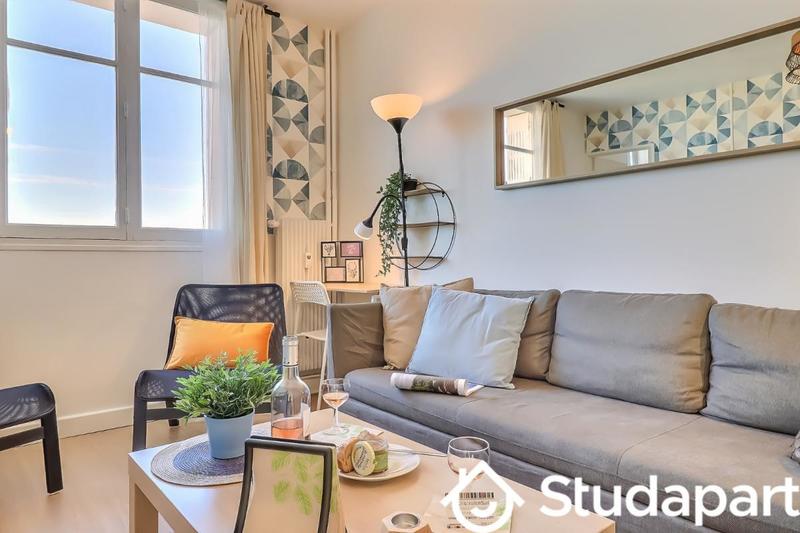 Chambre - 11 m² - 1 pièce