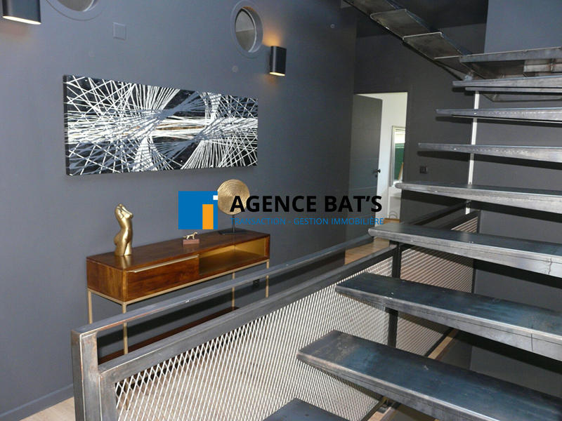 Appartement - 247 m² - 7 pièces