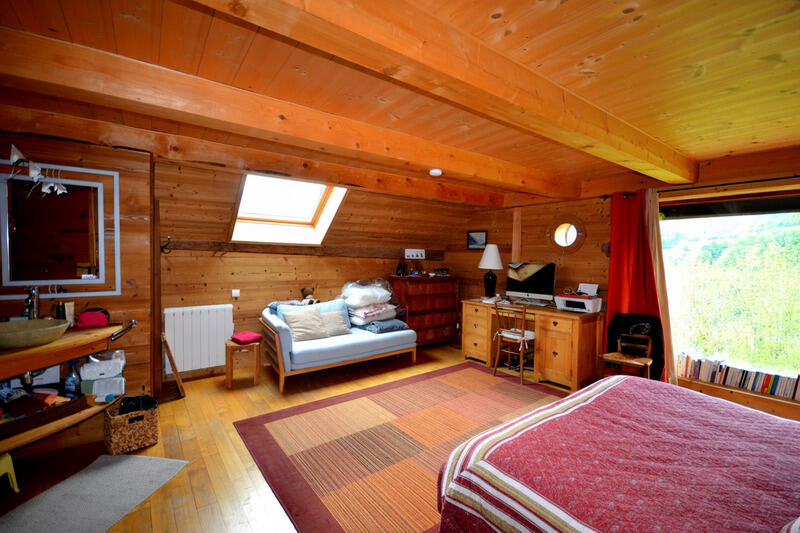 Châlet - 217 m² - 7 pièces