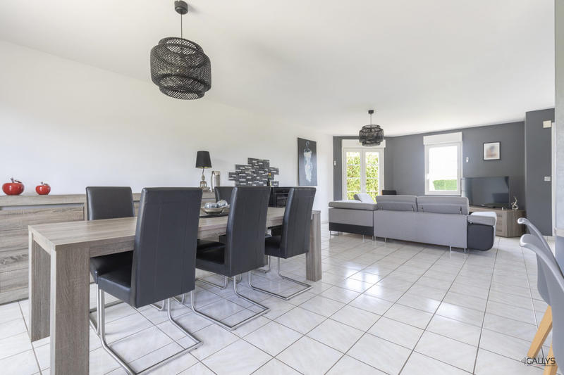 Maison - 145 m² - 5 pièces