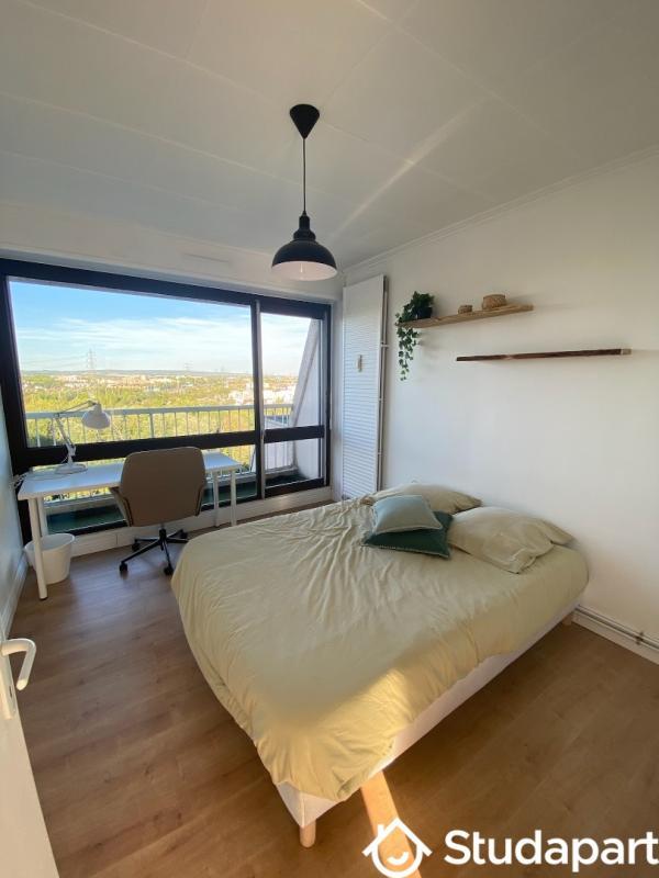 Chambre - 13 m² - 1 pièce