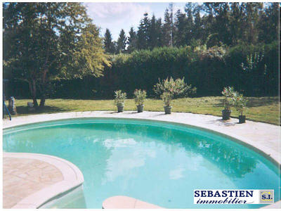 Maison - 429 m² - 14 pièces