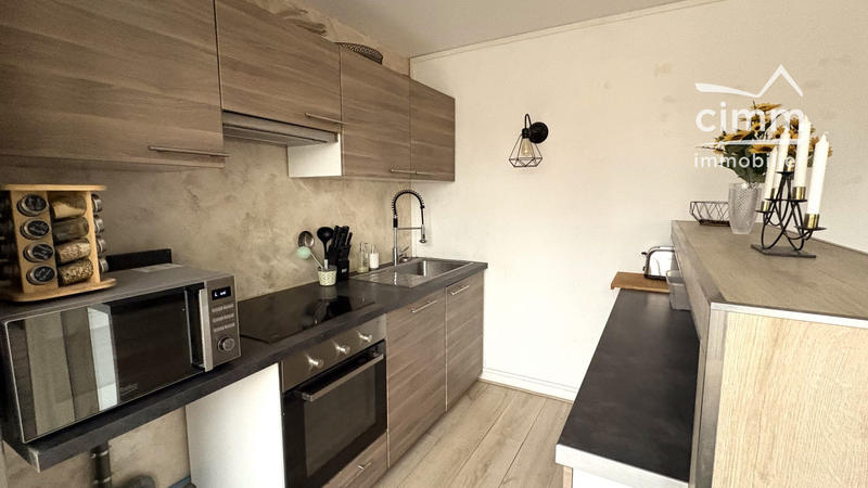 Appartement - 65 m² - 4 pièces