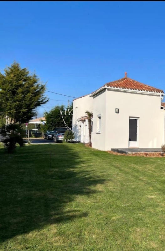 Maison - 244 m² - 7 pièces