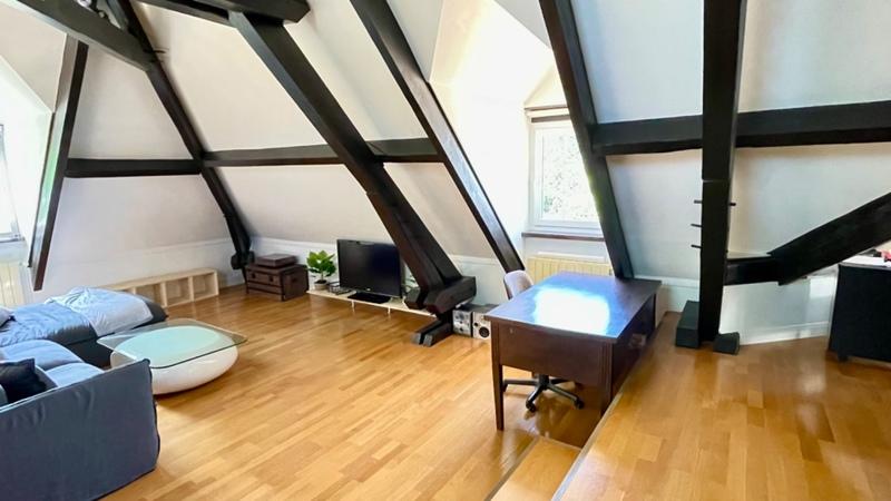 Maison - 401 m² - 10 pièces