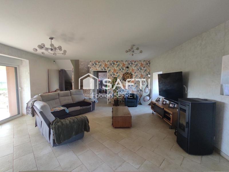 Maison - 203 m² - 8 pièces