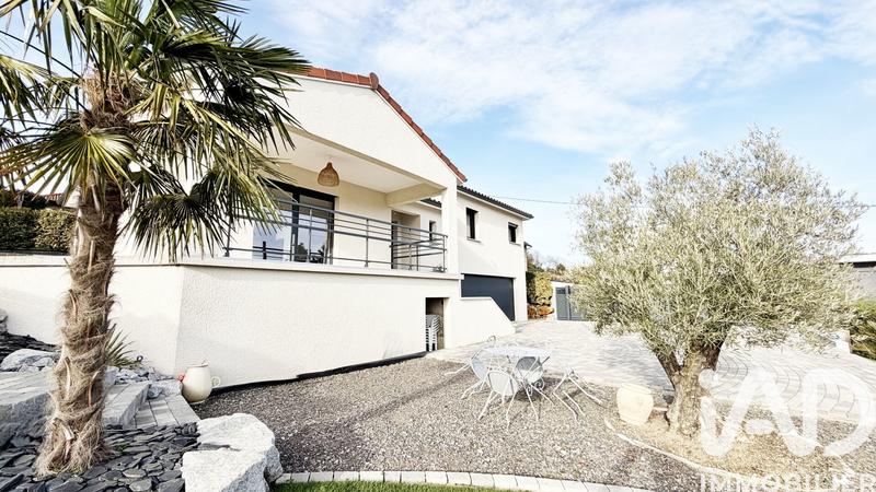 Maison - 106 m² - 5 pièces