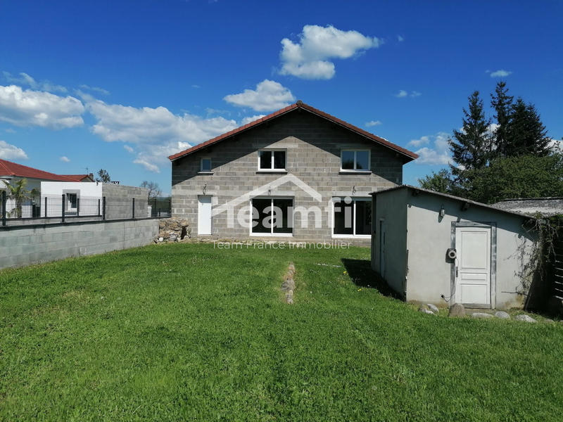 Maison - 210 m² - 5 pièces