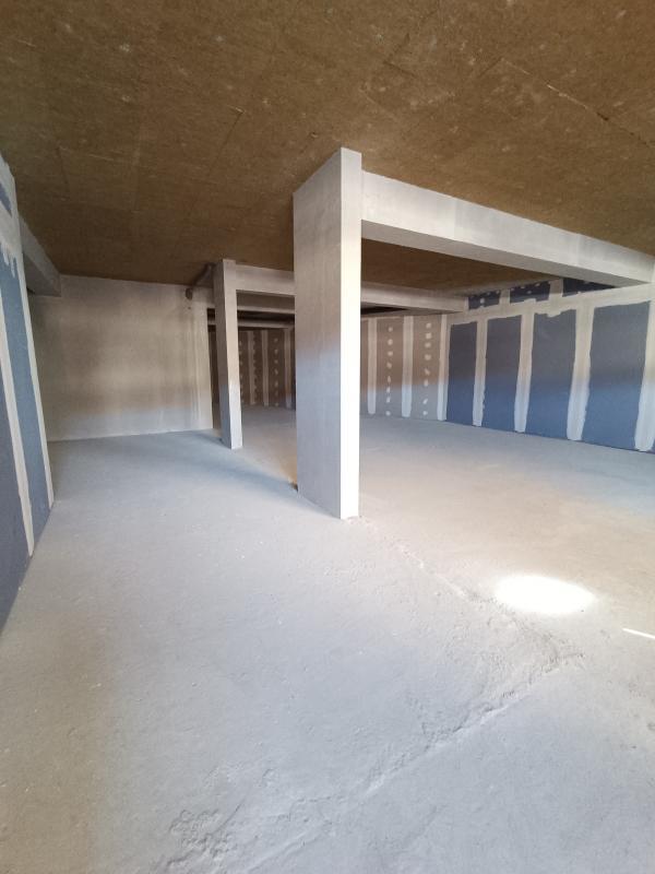 Local commercial - 192 m²