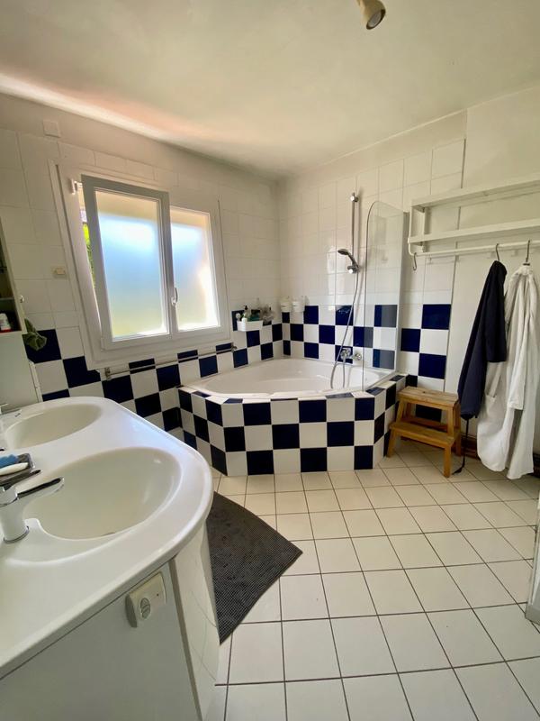 Maison - 156 m² - 6 pièces