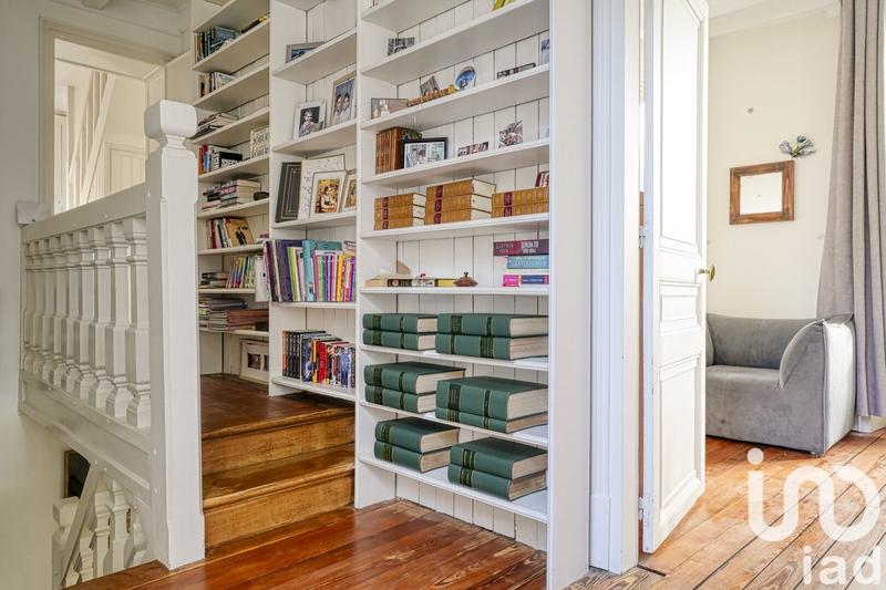 Maison - 300 m² - 9 pièces