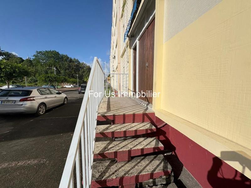 Local commercial - 24 m² - 1 pièce