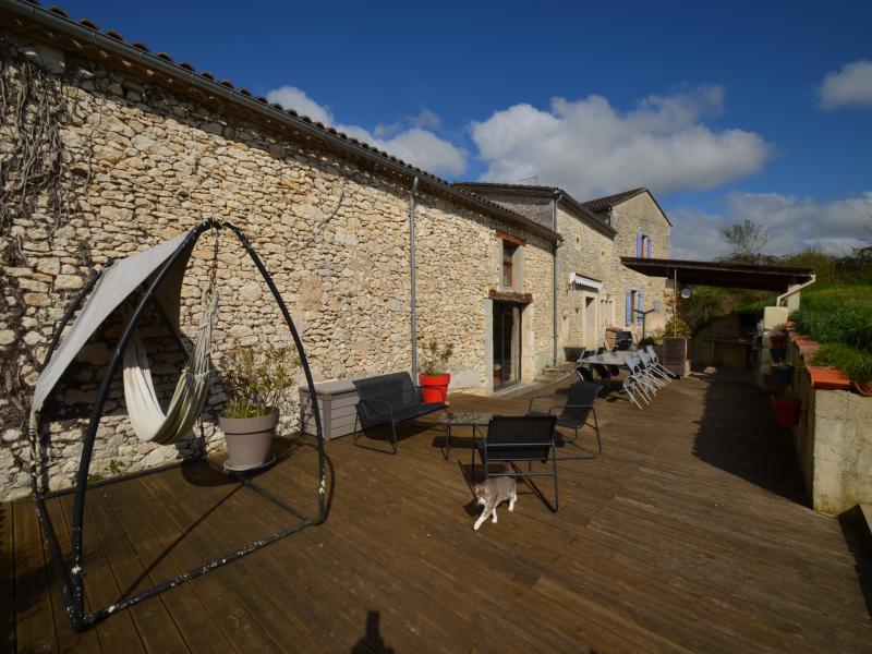 Longère - 385 m² - 14 pièces