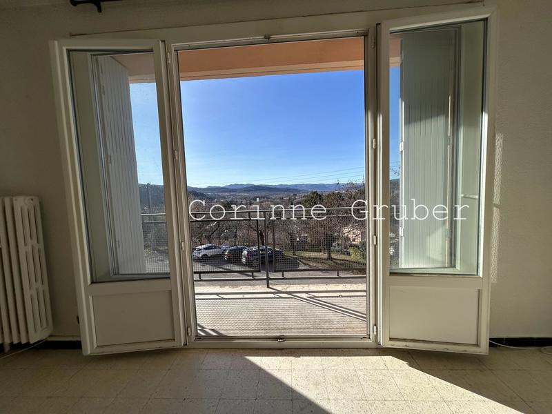Appartement - 62 m² - 4 pièces