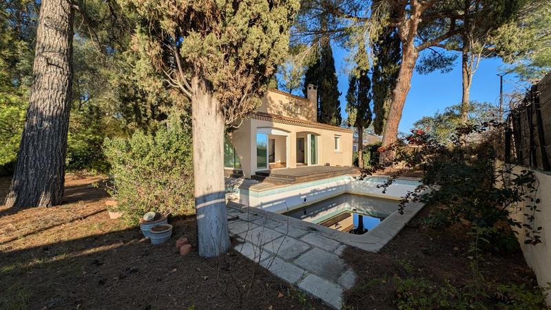 Villa - 195 m² - 6 pièces