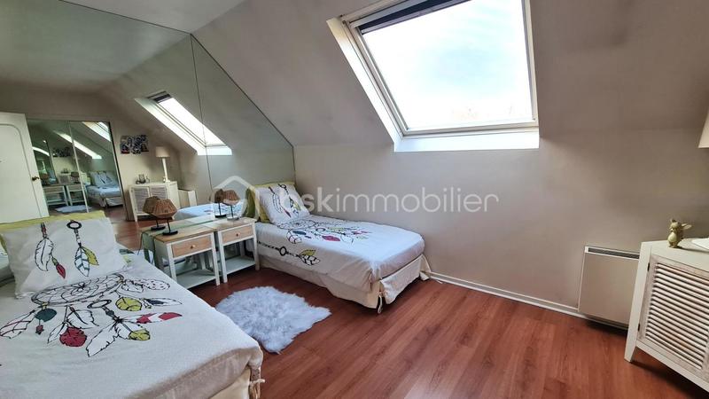 Maison - 178 m² - 7 pièces