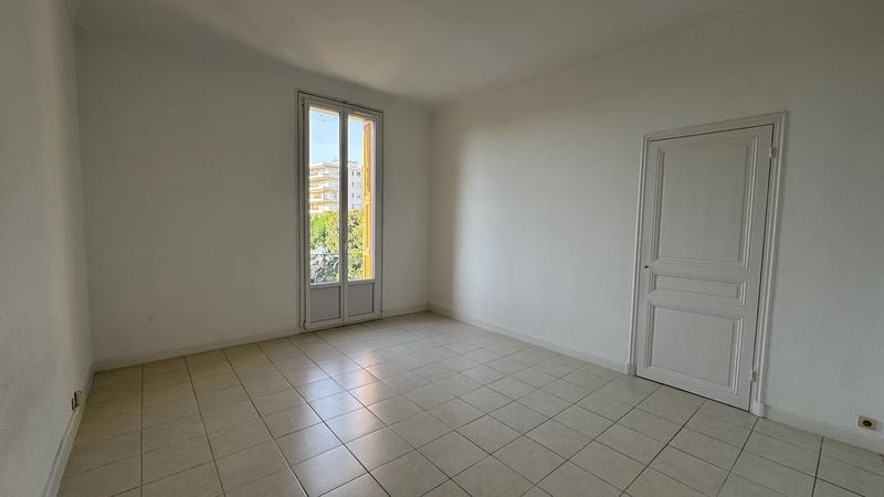 Appartement - 155 m² - 5 pièces