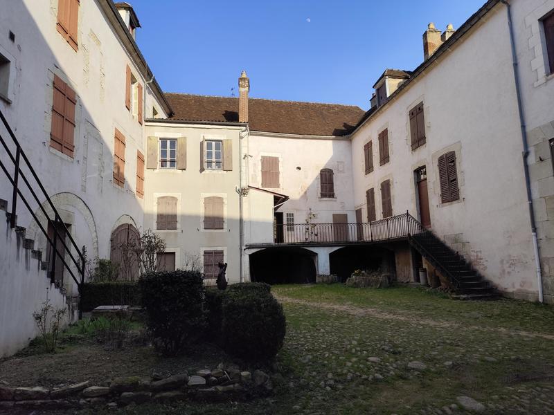 Viager - Propriété - 407 m² - 16 pièces