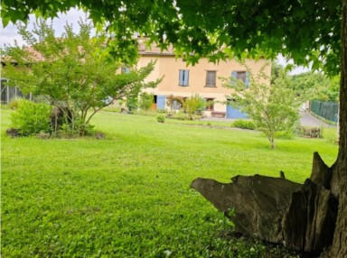 Maison - 214 m² - 9 pièces