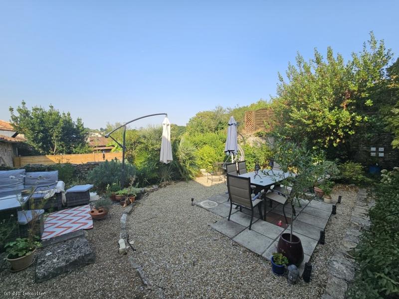 Maison en pierre - 108 m² - 4 pièces