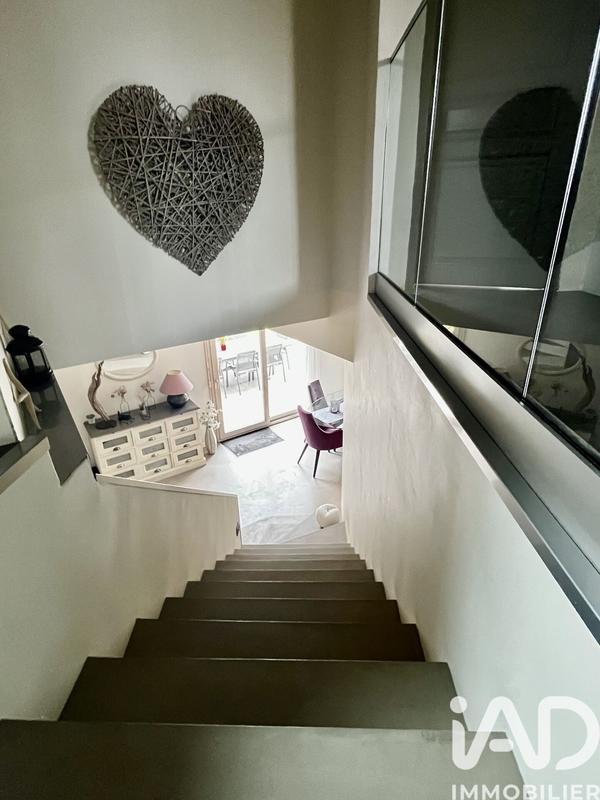 Maison - 176 m² - 7 pièces