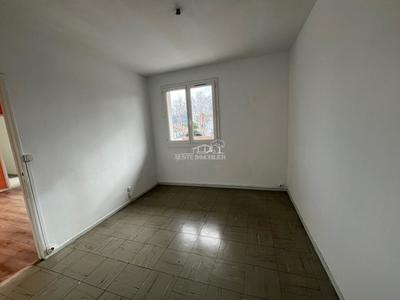 Appartement - 60 m² - 4 pièces